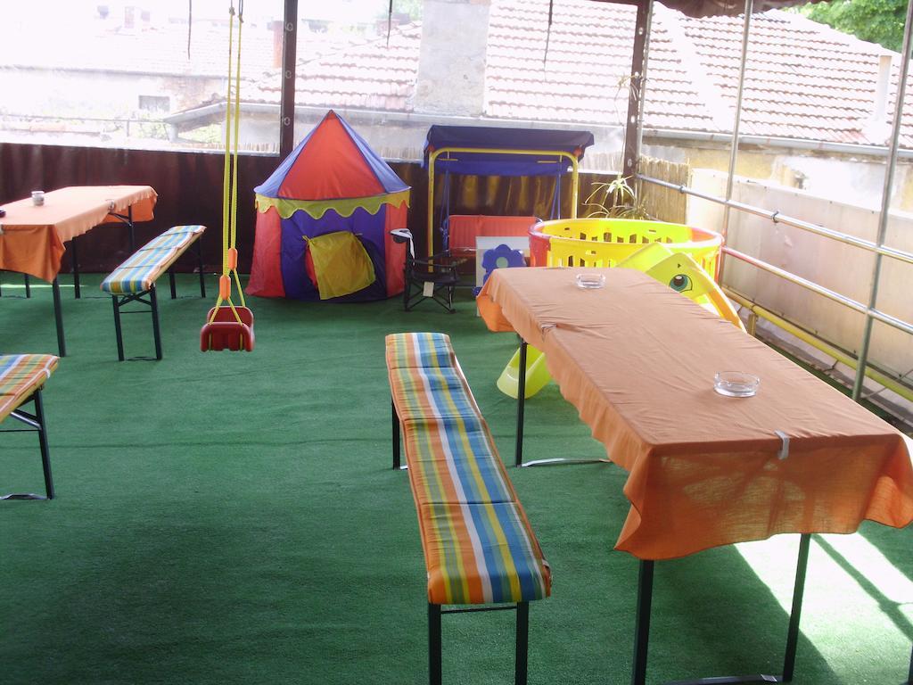 Eski Zaara Hostel Στάρα Ζαγόρα Εξωτερικό φωτογραφία